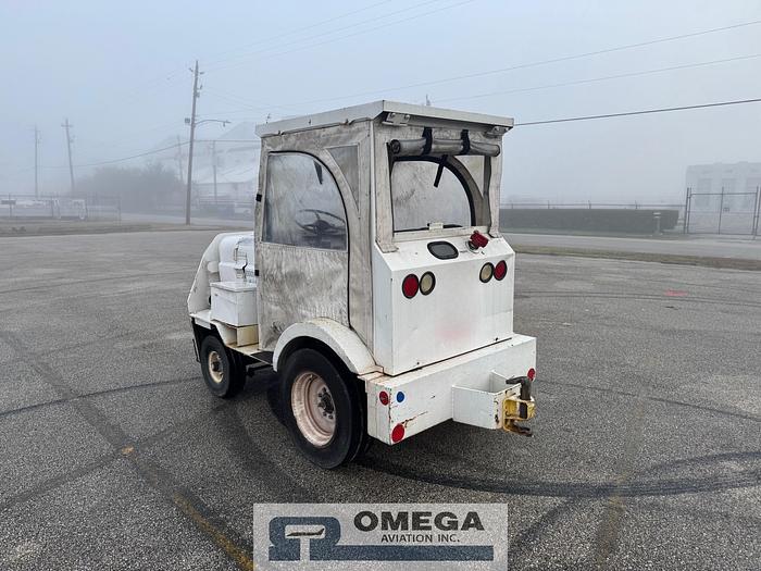 Used 2001 TUG MA60-42 Baggage Tow Tractor
