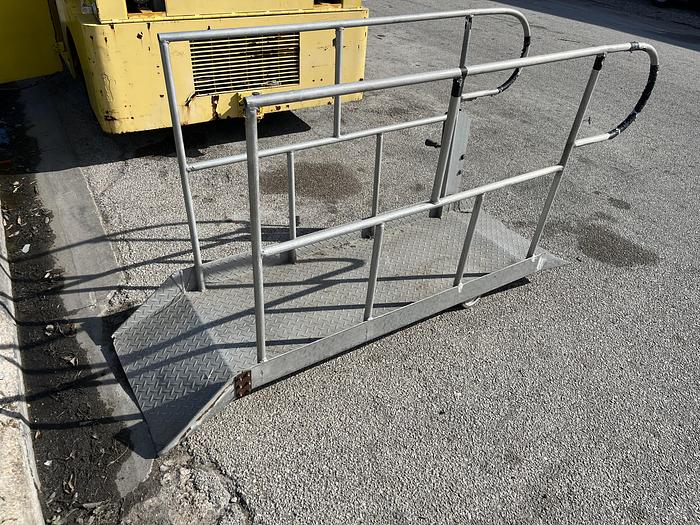 Used Mobile Loading Bridge Adapter