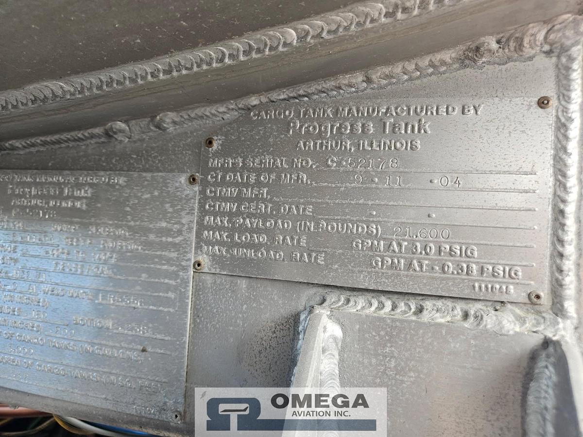 Used 2004 Freightliner 3,000 Gallon Jet Fuel Truck