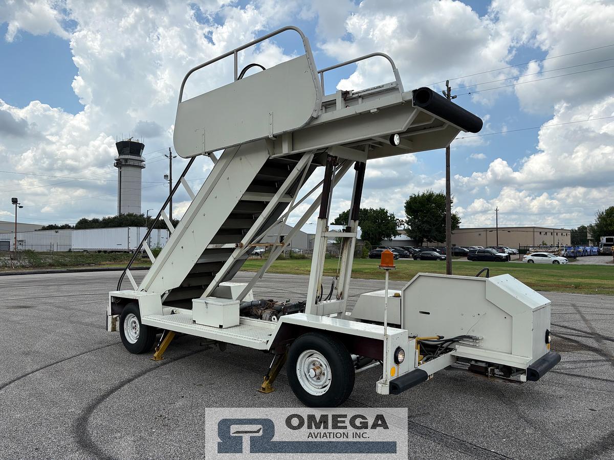 Used Wollard TLPH-310E Passenger Stairs - Diesel