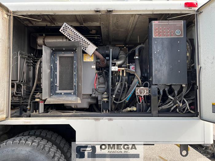 Used Unit 9481 - 1998 FMC LMD2000 Aircraft Deicer Truck