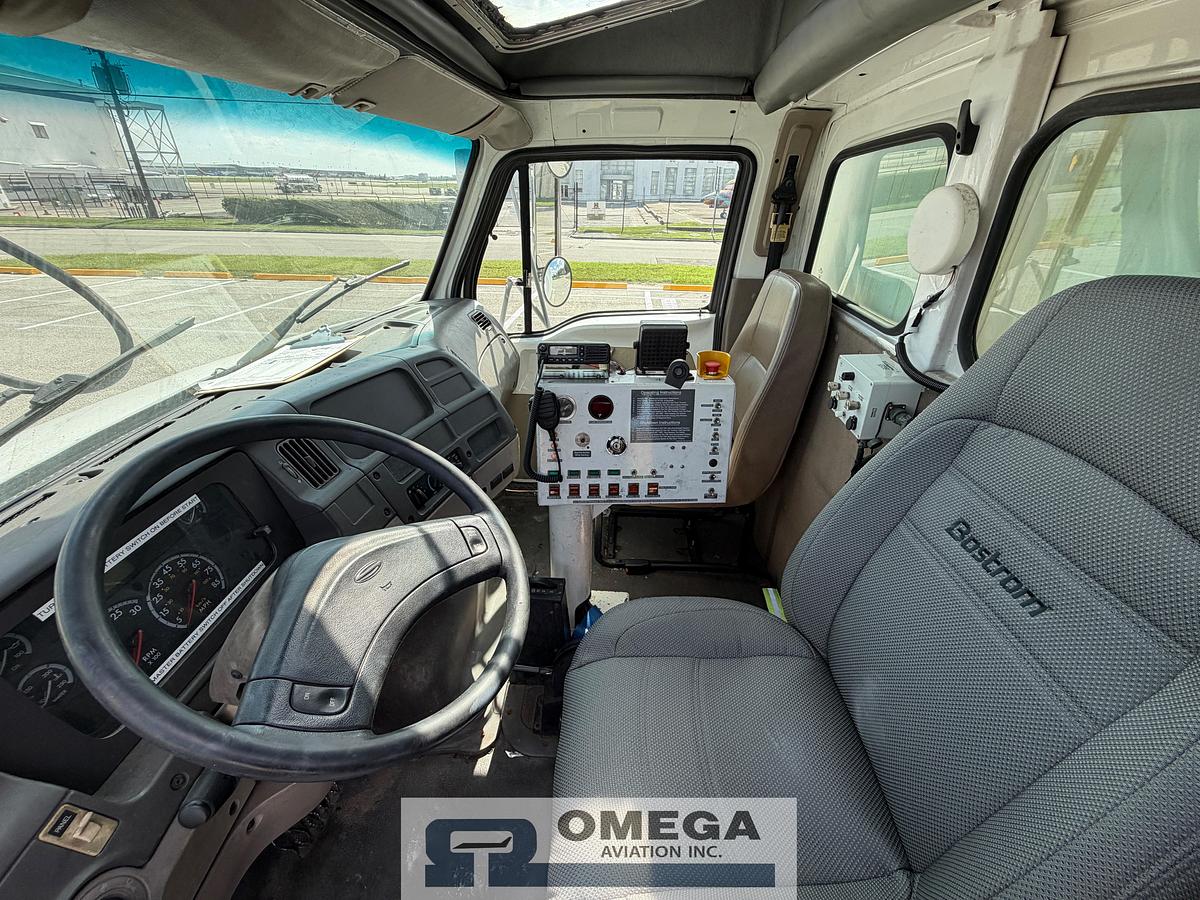 Used 2004 Premier / Sterling MT43P18