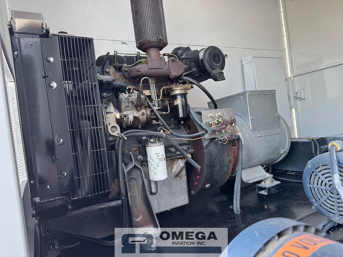 Refurbished 2001 Premier MT35P18 Aircraft Deicer Truck