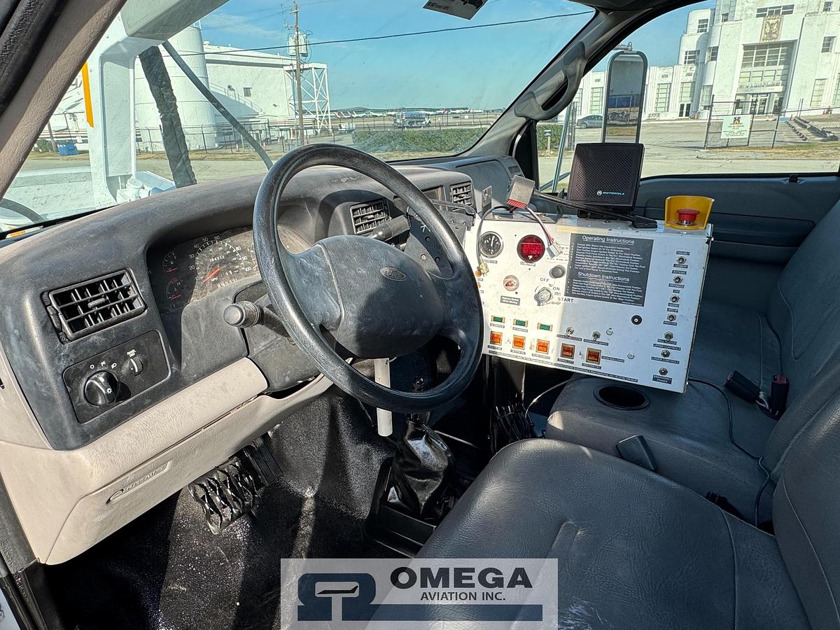 Refurbished 2001 Premier MT35P18 Aircraft Deicer Truck