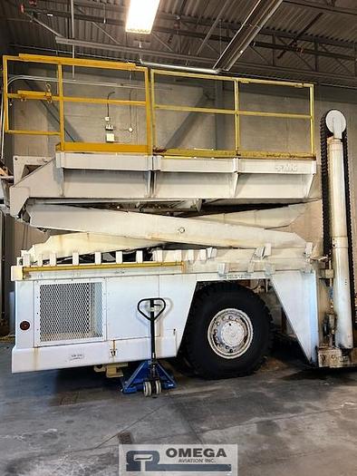 Used 1987 FMC MDL-40 Main Deck Cargo Loader
