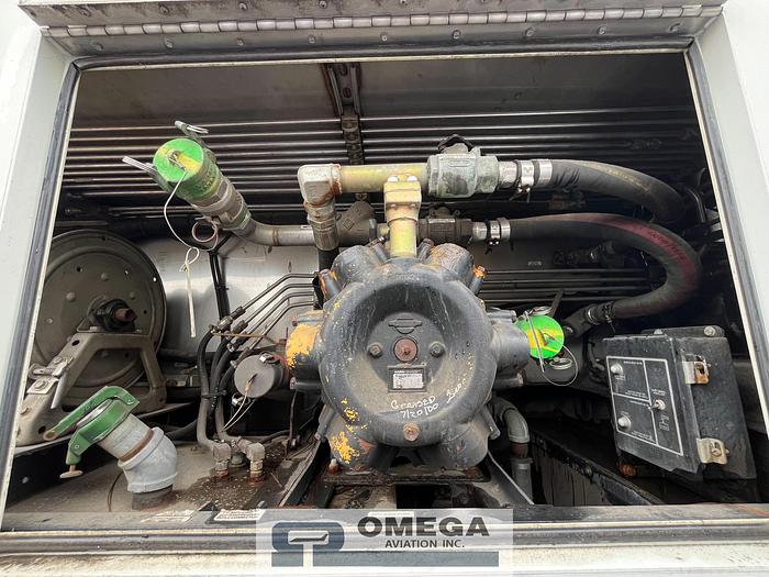 Used 2000 FMC LMD2000 Aircraft Deicer Truck