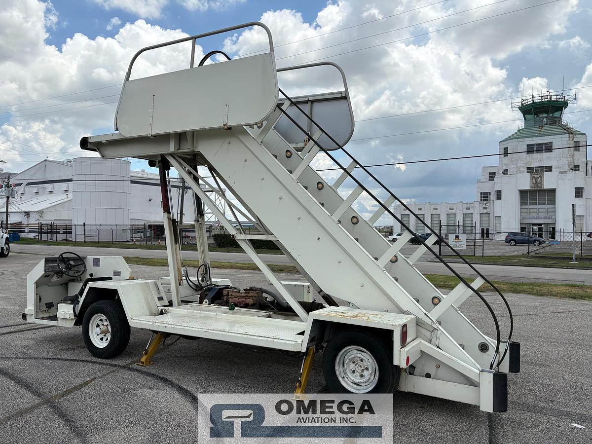 Used Wollard TLPH-310E Passenger Stairs - Diesel