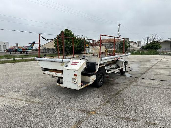 Used 1997 NMC-Wollard TML704 Maintenance Lift Unit