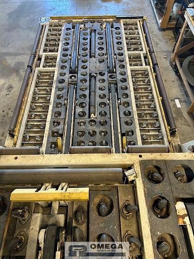 Used 1987 FMC MDL-40 Main Deck Cargo Loader