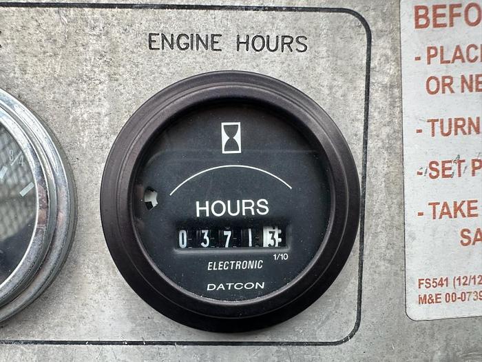 Used 1997 NMC-Wollard TML704 Maintenance Lift Unit