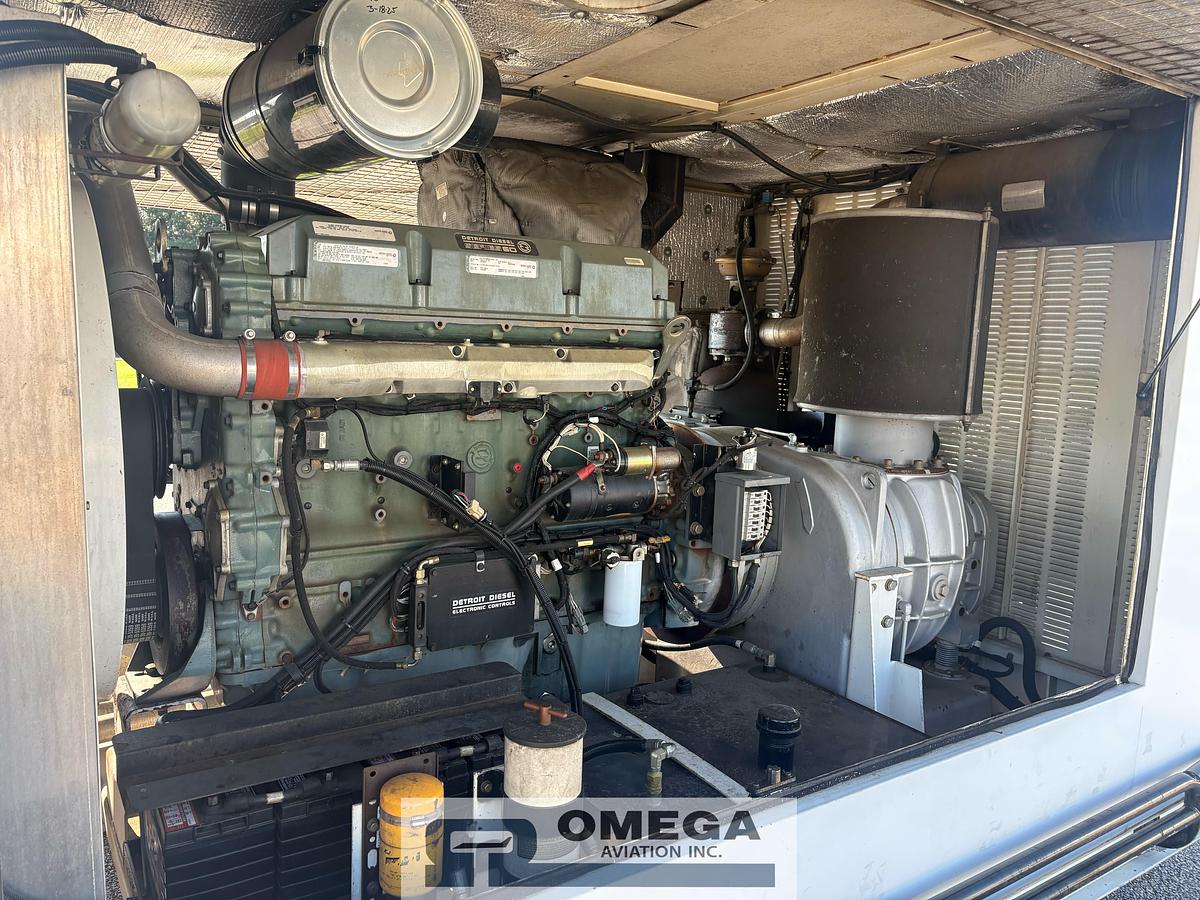 Refurbished 2004 TUG / Stewart & Stevenson TMD-250