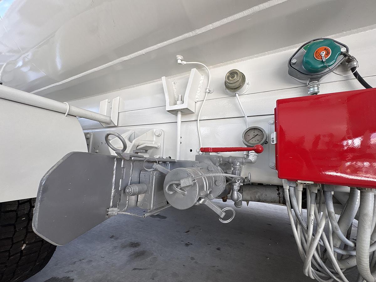 Refurbished 2002 International 1200 Gallon Avgas Fuel Truck