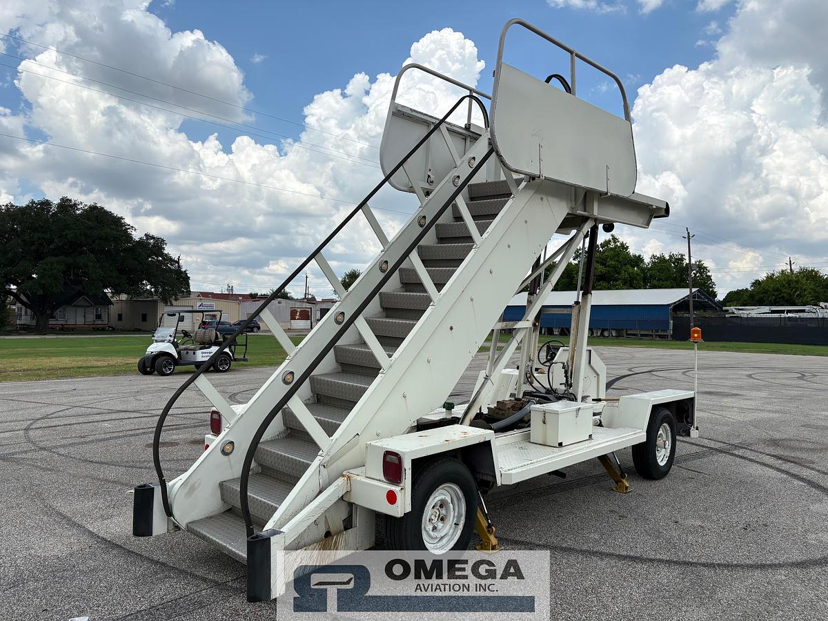 Used Wollard TLPH-310E Passenger Stairs - Diesel