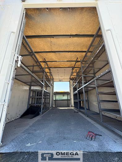 Refurbished 2001 Hi-Way / Kidron S-70-14/4CB14AH Narrow Body Catering Truck