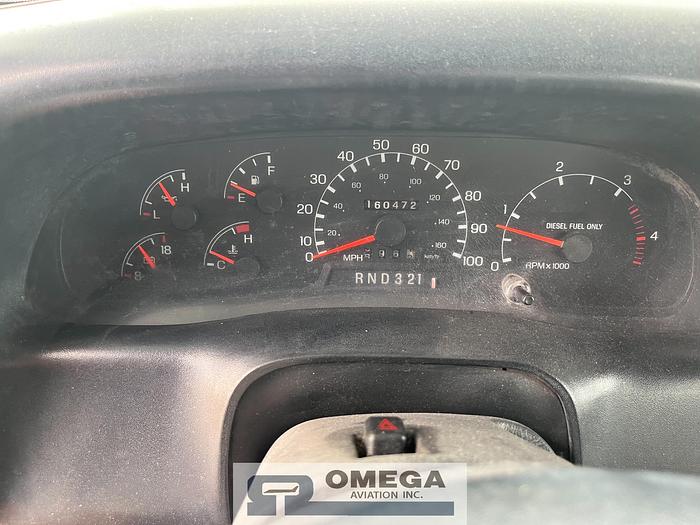 Used 2001 Hi-Way / Kidron S-70-14 / 4CB14AH. Narrow Body Catering Truck (With Title)