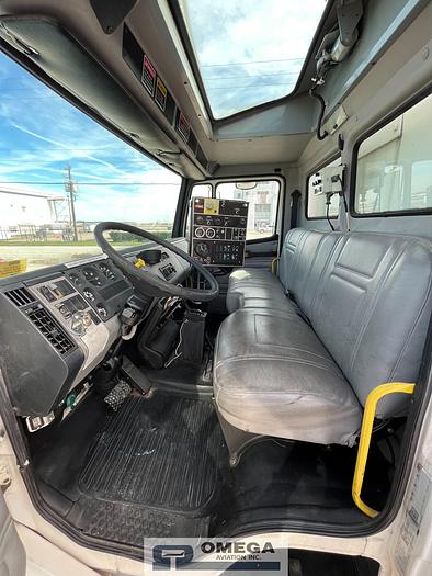 Used Unit 9481 - 1998 FMC LMD2000 Aircraft Deicer Truck