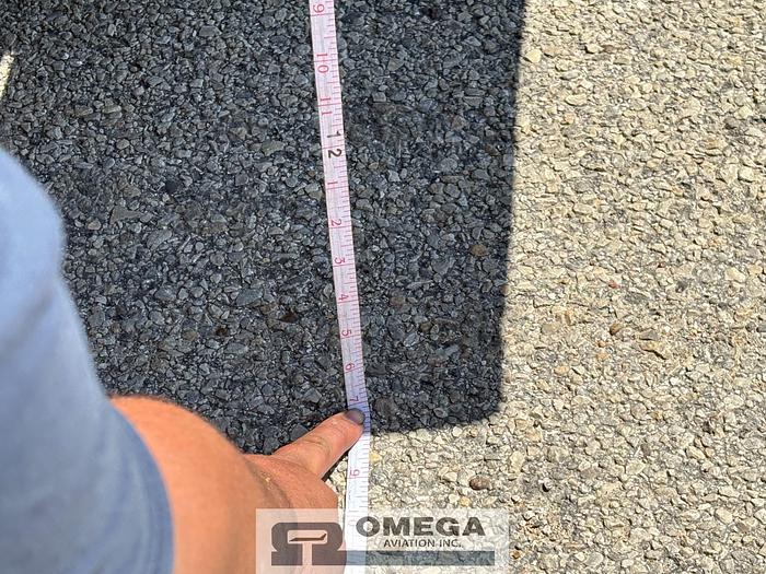 Refurbished 2001 Hi-Way / Kidron S-70-14/4CB14AH Narrow Body Catering Truck