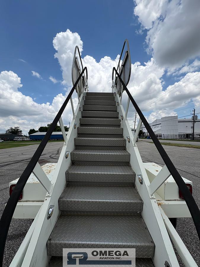 Used Wollard TLPH-310E Passenger Stairs - Diesel