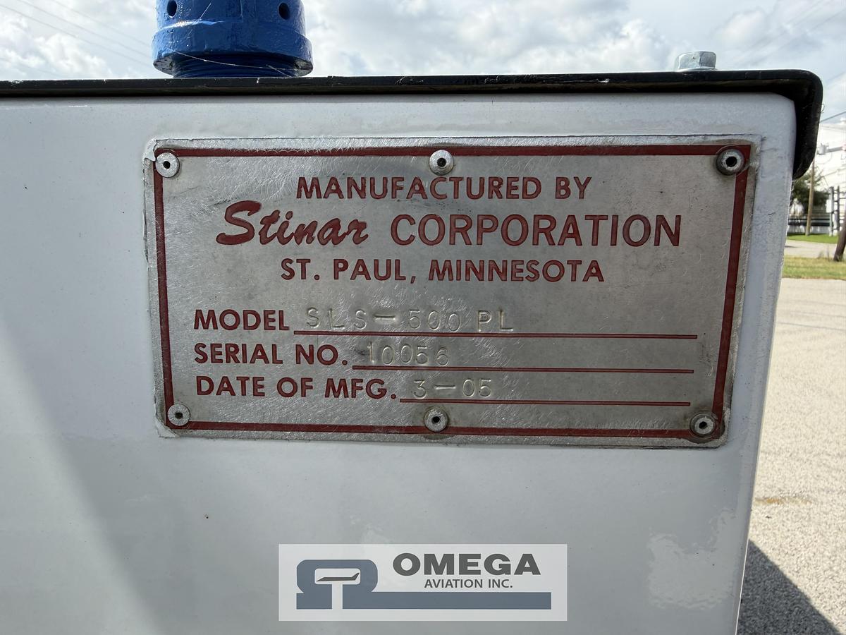 Refurbished 2005 Stinar SLS-500PL Lavatory Service Truck With Lift – Isuzu NPR Chassis