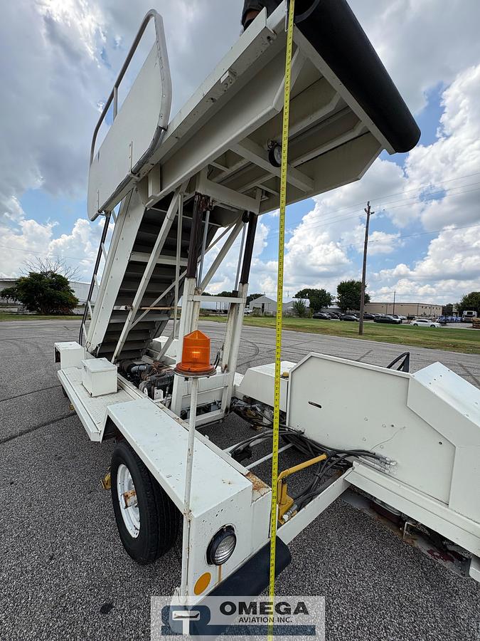 Used Wollard TLPH-310E Passenger Stairs - Diesel