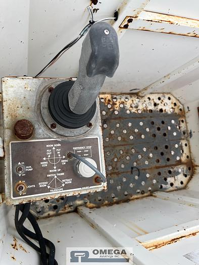 Used 1999 Global 2100LBNR Aircraft Deicer Truck