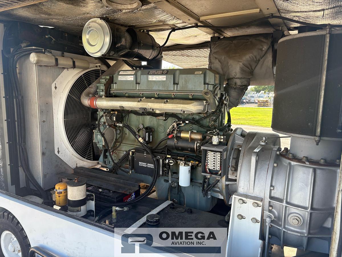 Refurbished 2004 TUG / Stewart & Stevenson TMD-250