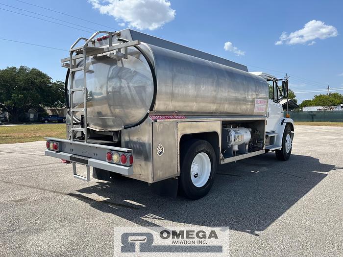 Used 1998 Freightliner 3,000 Gallon Jet Fuel Truck