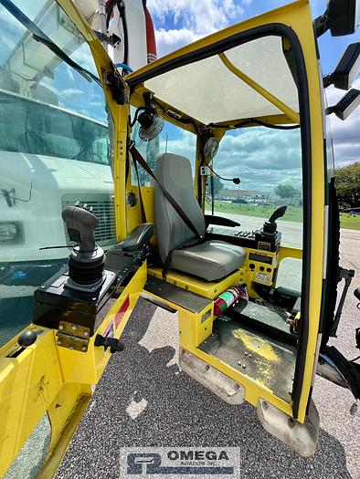 Used 2002 FMC LMD2000 Aircraft Deicer with AirFirst Blower