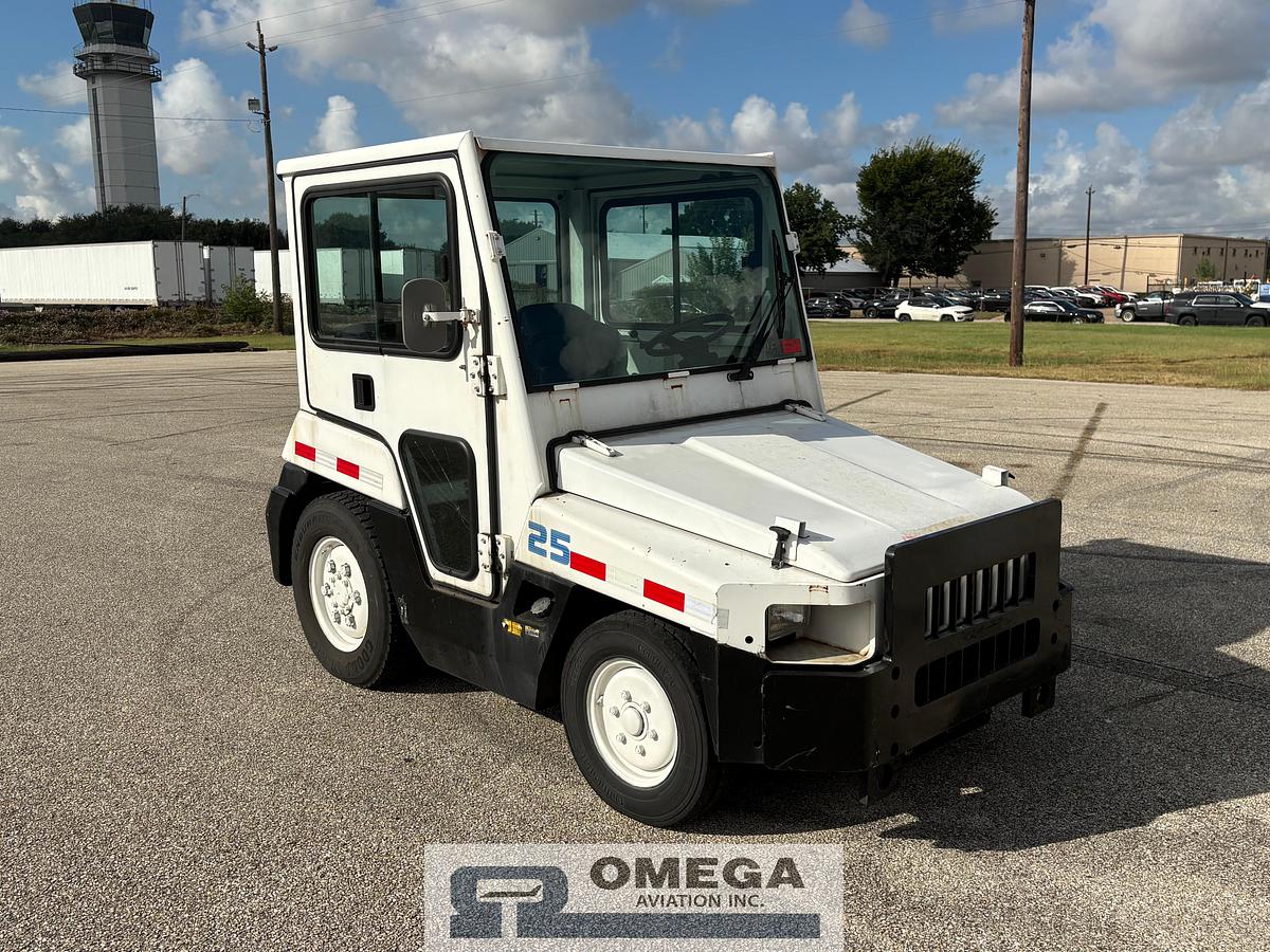 Used 2011 Toyota 02-2TDU25