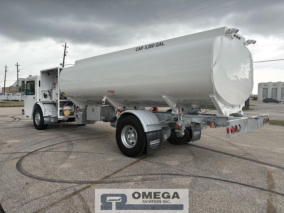 Refurbished 2003 DTS 5,000 Gallon Jet Fuel Truck