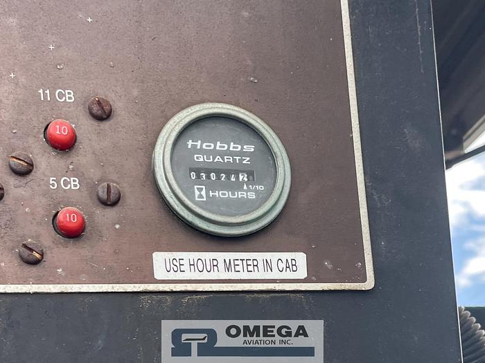 Used 2000 FMC LMD2000 Aircraft Deicer Truck