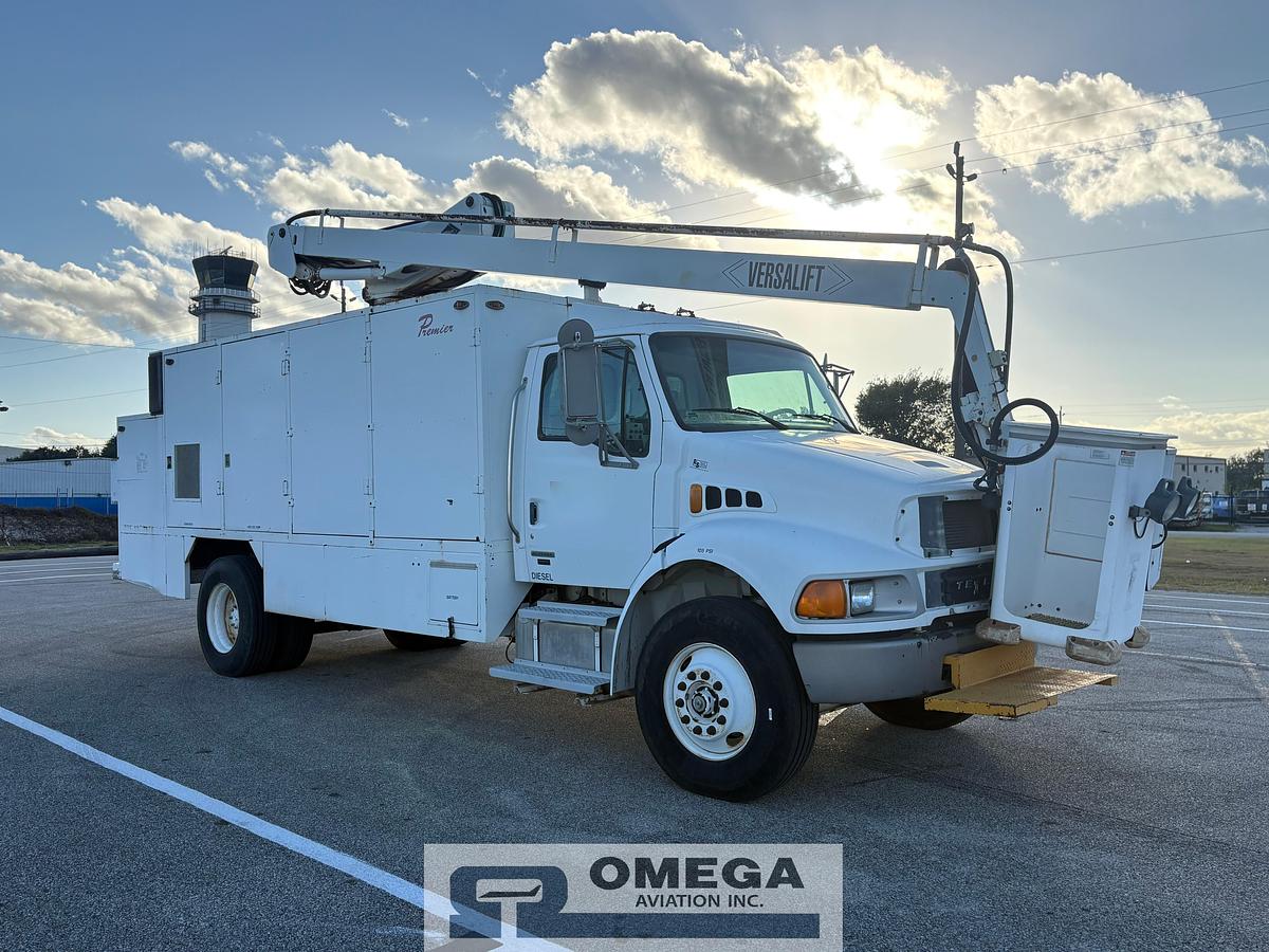 Refurbished 2003 Premier MT35P18 Aircraft Deicer (Stock Photos)