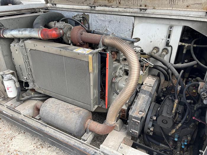 Used 2004 TLD TPX200MT Towbarless Pushback Tractor