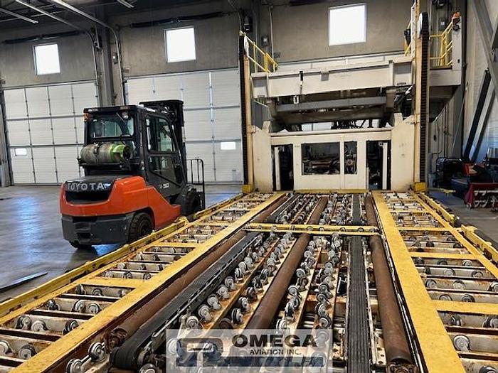 Used 1987 FMC MDL-40 Main Deck Cargo Loader