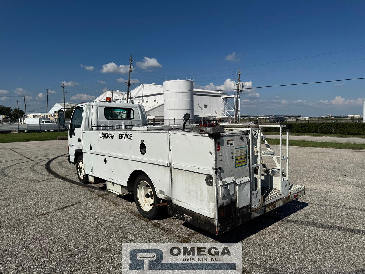 Refurbished 2005 Stinar SLS-500PL Lavatory Service Truck – Isuzu NPR Chassis