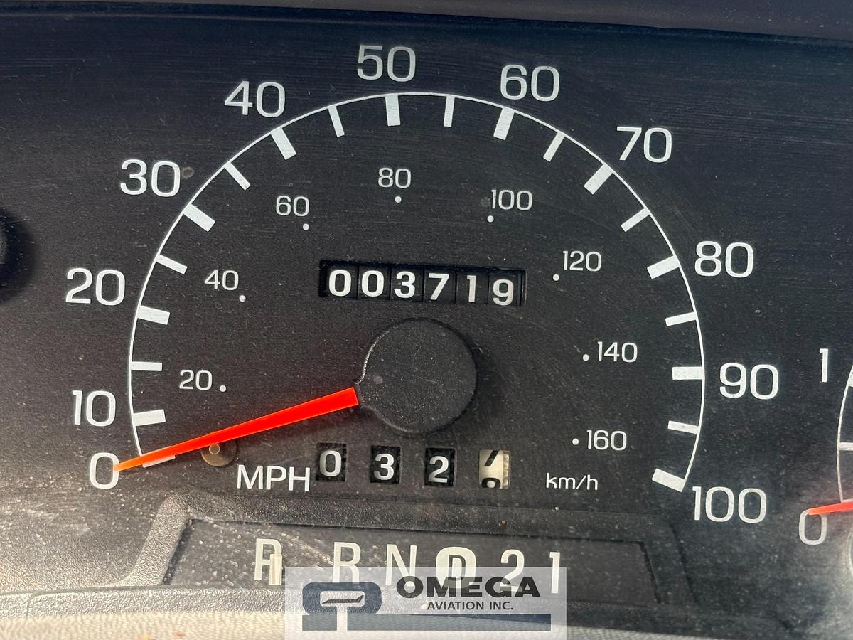 Refurbished 1999 Wollard TLPH-252 Passenger Stair Truck