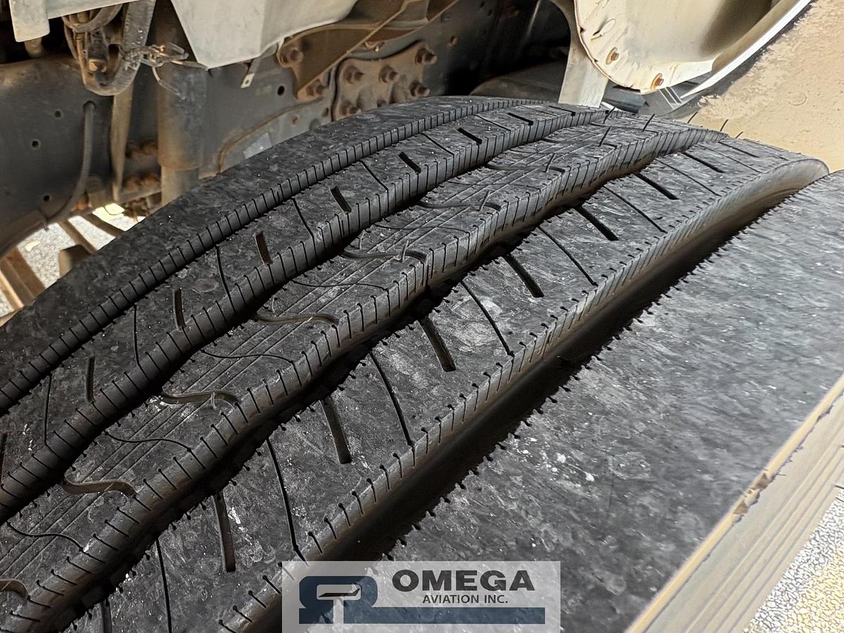 Used 2001 Premier MT35P18