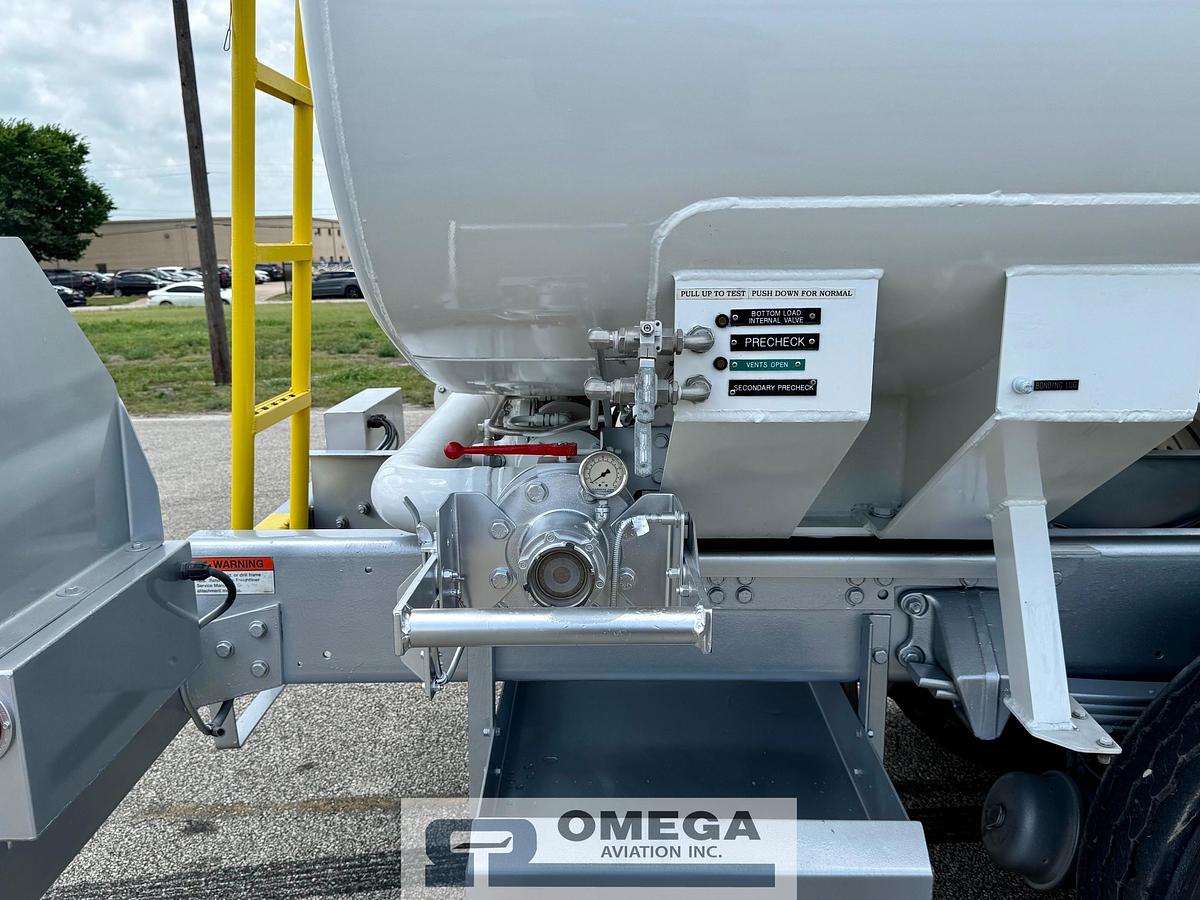 Used 2005 DTS 3,000 Gallon Jet Fuel Truck