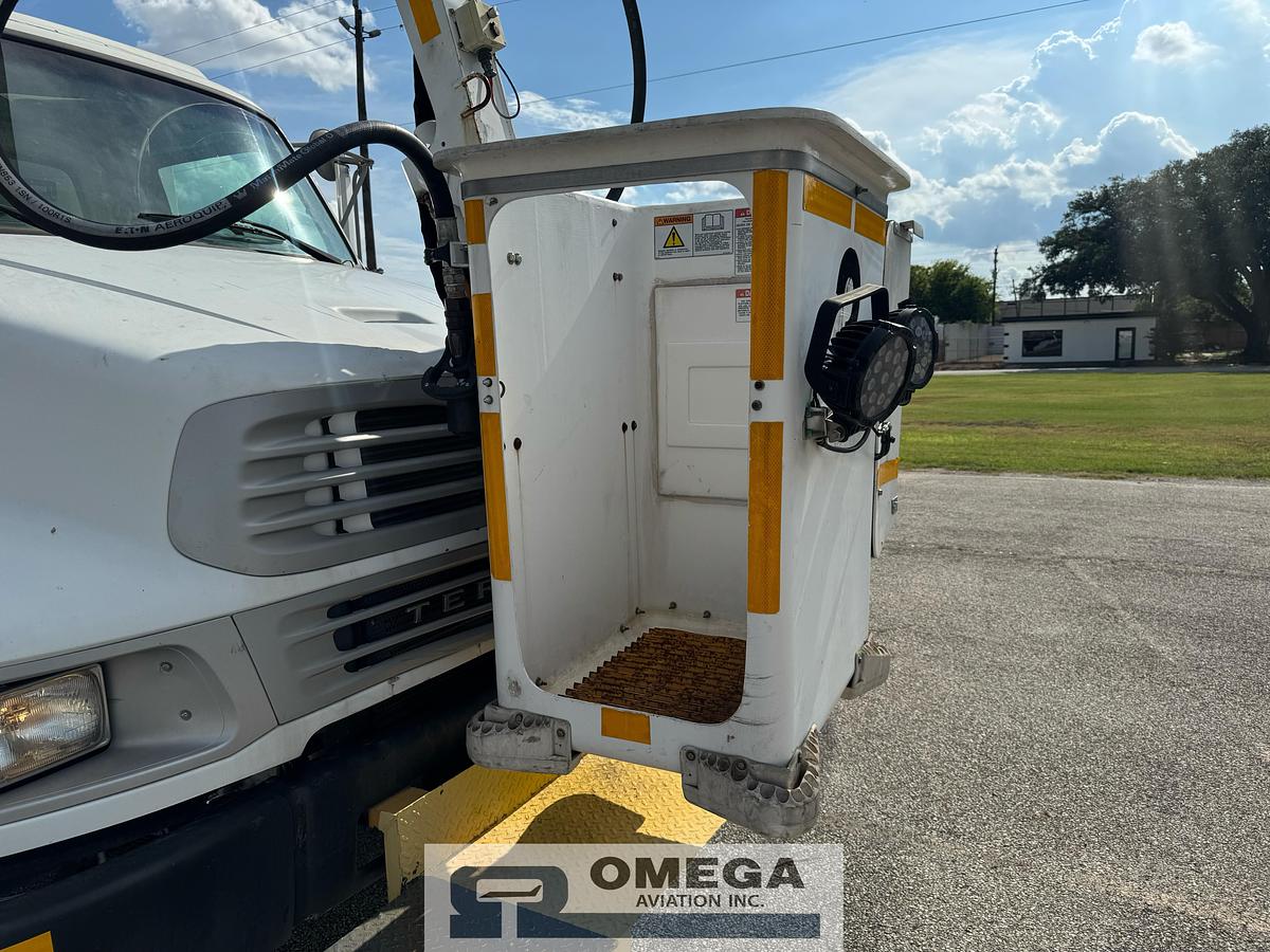 Refurbished 2003 Premier MT35P18 Aircraft Deicer Truck