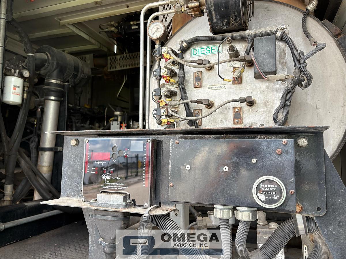 Refurbished 2001 FMC LMD2000 Aircraft Deicer - Unit: 7281