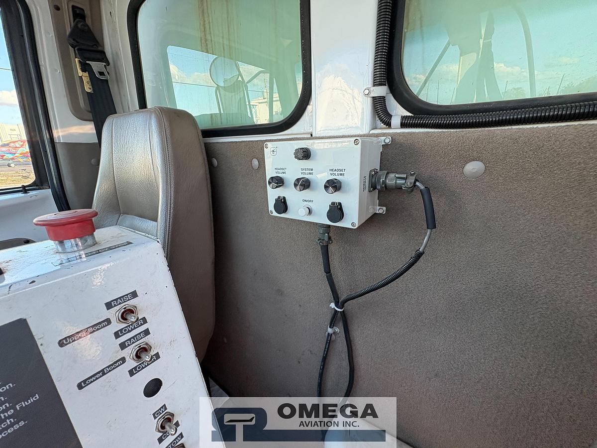 Refurbished 2003 Premier MT35P18 Aircraft Deicer (Stock Photos)