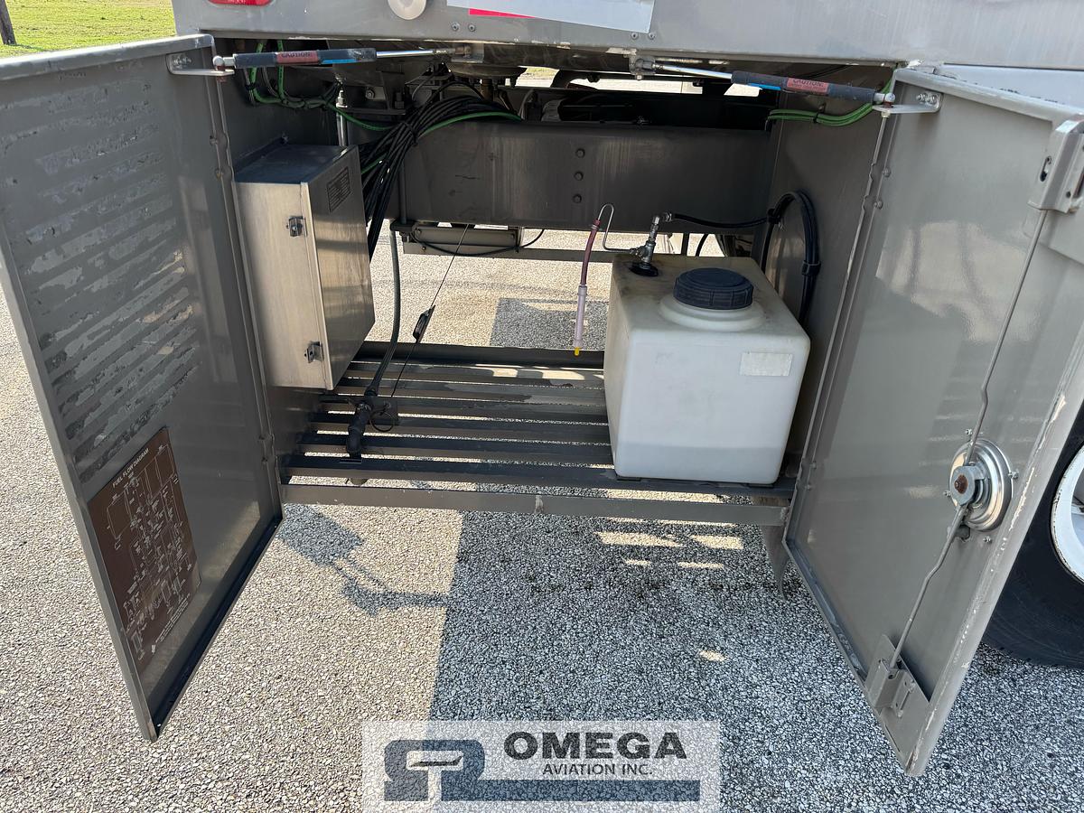 Used 1998 Brownie / Navistar 5,000 Gallon