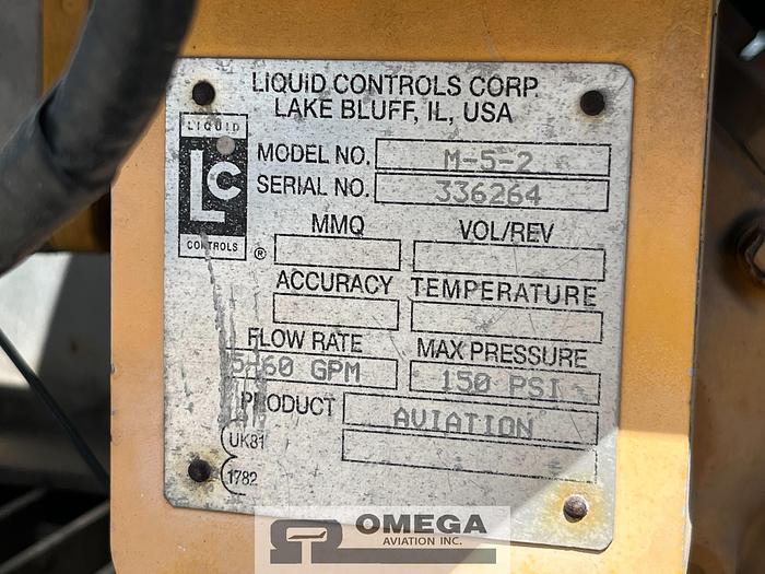 Used 1998 Freightliner 3,000 Gallon Jet Fuel Truck