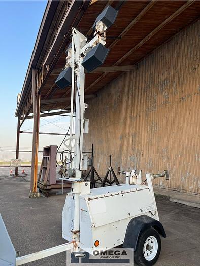 Used 2005 Genie TML Light Tower