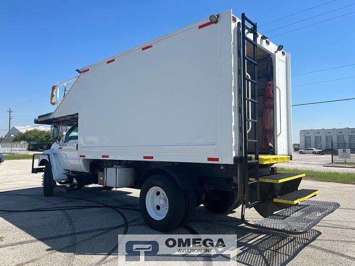 Used 2001 Hi-Way / Kidron S-70-14 / 4CB14AH Airport Catering Truck (With Title)