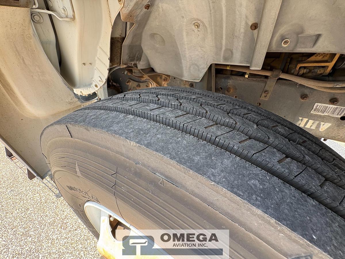 Used 2001 Premier MT35P18