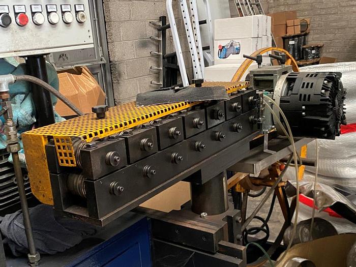 Used 2000 Lovent Italia Tubo Flex Ducting Machine