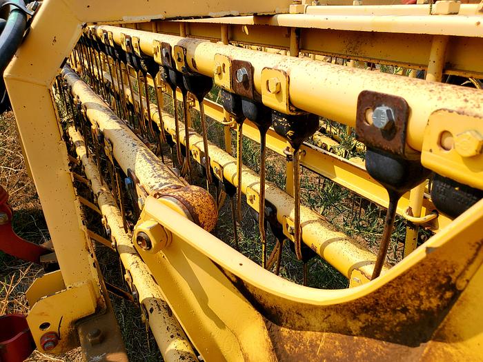 Used 2006 New Holland 216 Rake