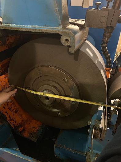 Used CINCINNATI MODEL 220-8 CENTERLESS GRINDER