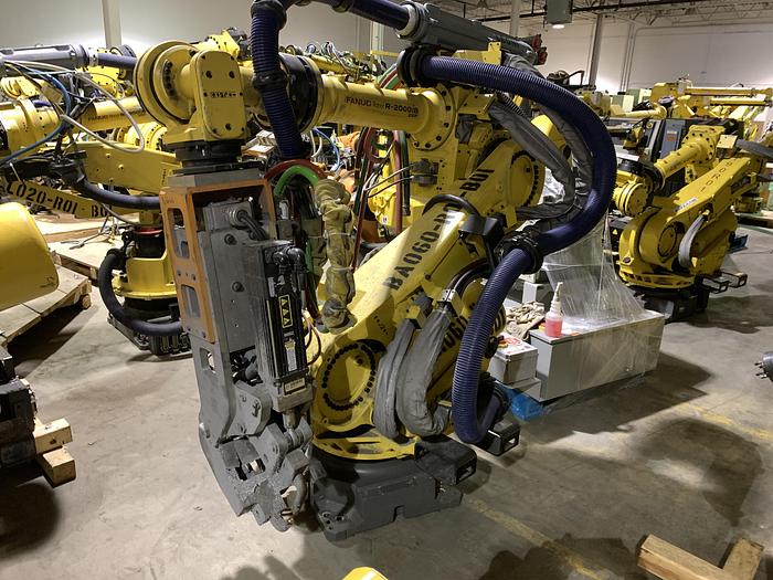 Used FANUC R2000iB/210F ALUMINUM SPOT WELDING ROBOT 6 AXIS CNC ROBOT W/R30iA CONTROLS 210KG X 2655mm REACH